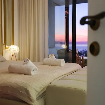 Arbor Luxury Sea View