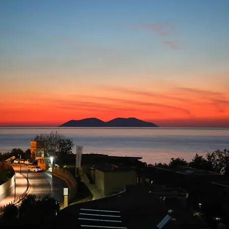 Arbor Luxury Sea View